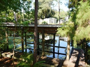 104 Waterway Dr, Satsuma, FL 32189