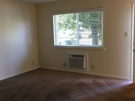 4th image of 2517 W St APT 08