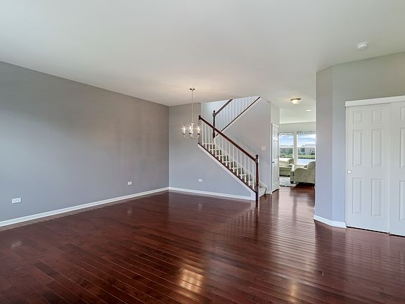 3rd image of 2850 Haydn St