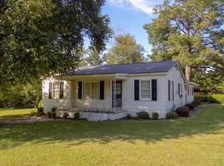 41 E 6th St, Mc Rae Helena, GA 31037