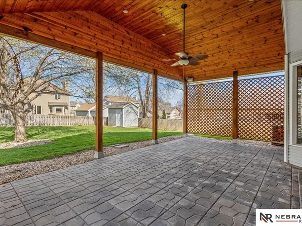 17048 M St, Omaha, NE 68135