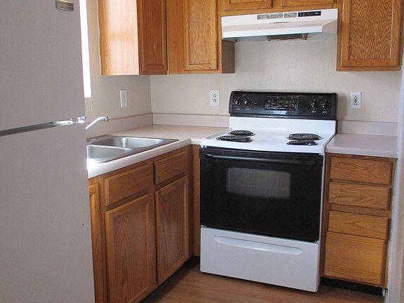 3rd image of 5 Mountain Laurel St APT B101