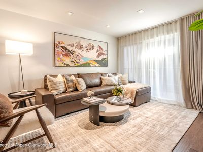 205 E Durant Ave APT 2J, Aspen, CO, 81611