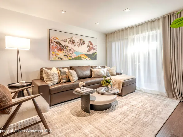 205 E Durant Ave APT 2J, Aspen, CO 81611