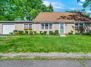 375 Sassafras Dr, Valparaiso, IN 46385