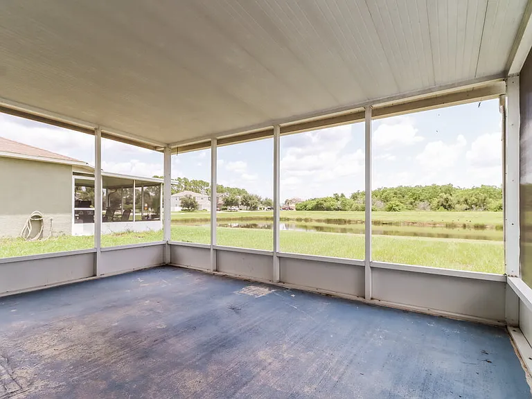 12610 Montford Ln — Photo 10