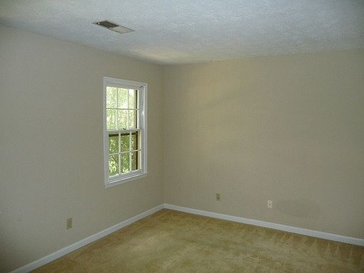 5th image of 145 Bentbrook Ct