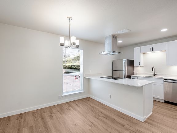 5th image of 340 Montclair St #11283550