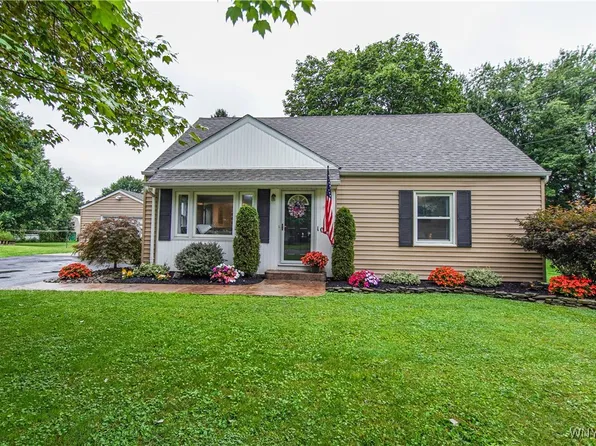 1010 Clearvue Dr, Alden, NY 14004