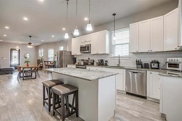 2905 S Jennings Ave — Photo 19
