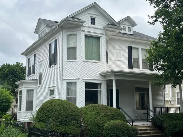 212 E Cleveland St, Spring Valley, IL 61362