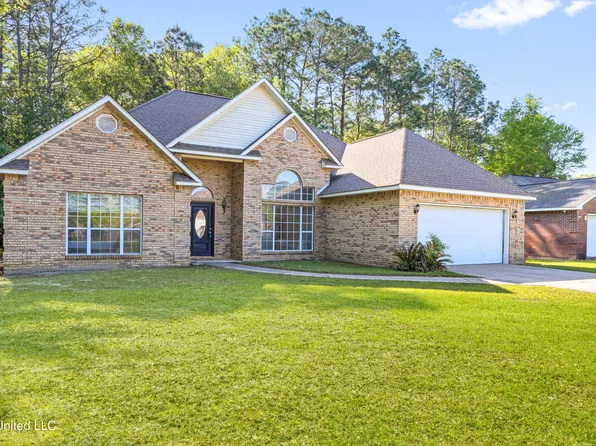 2309 Highland Dr, Gautier, MS 39553