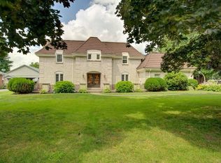 38 N Edgewood Dr, Springville, NY 14141