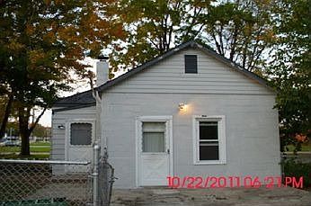 2nd image of 19280 Glenn St