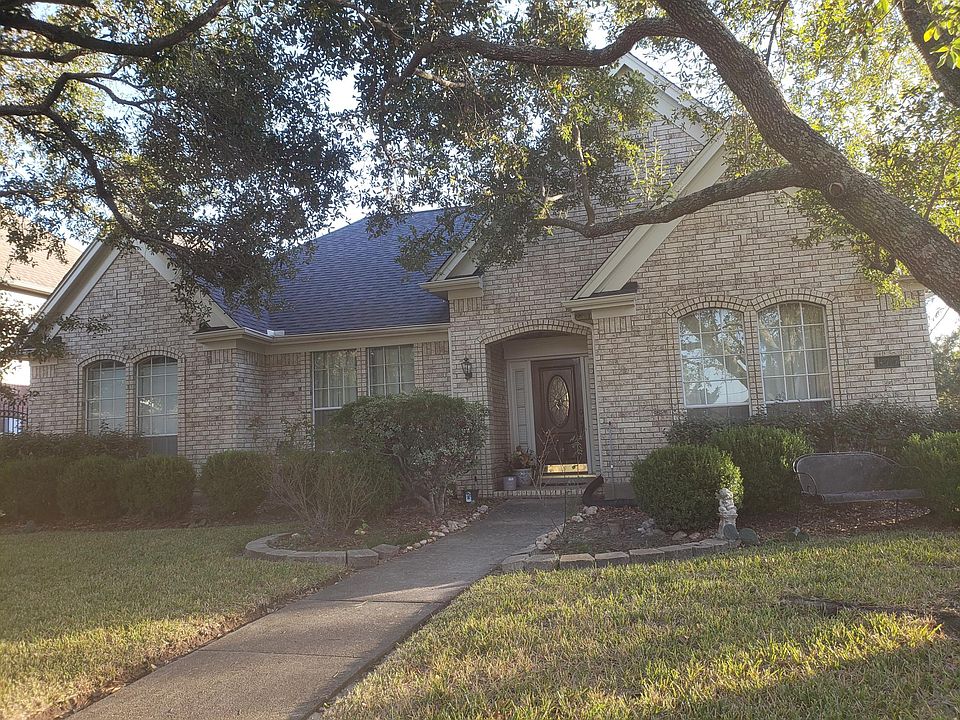 1st image of 12727 Magnolia Leaf St