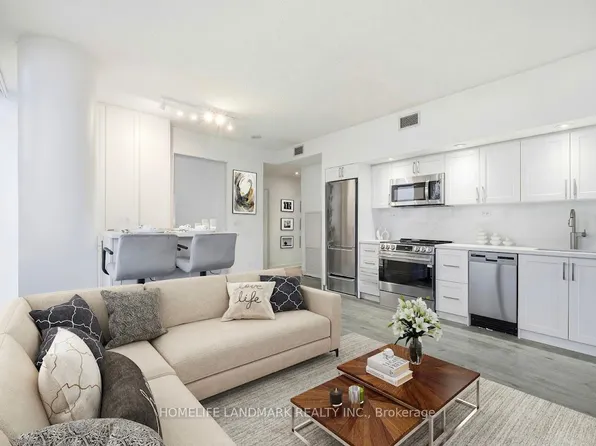 25 Capreol Ct #4009, Toronto, ON M5V 3Z7