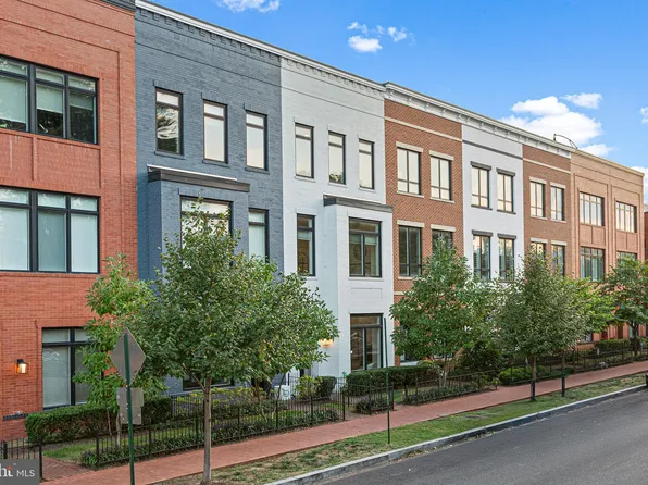 1321 D St SE, Washington, DC 20003