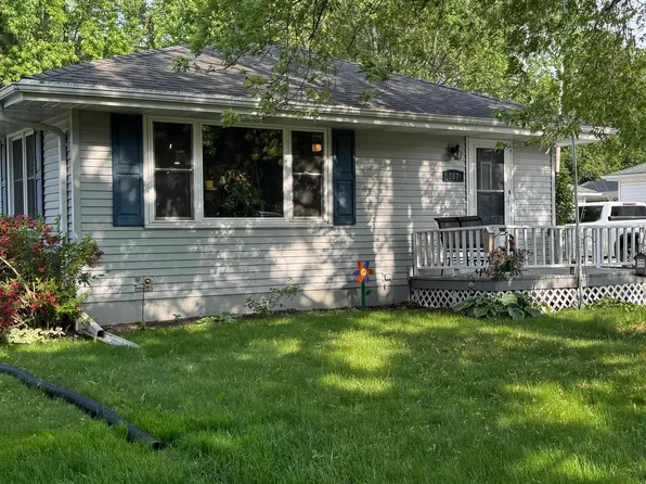 807 Chester Pl, Fond Du Lac, WI 54935