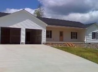 2072 Chelesa Ln, Newton, NC 28658