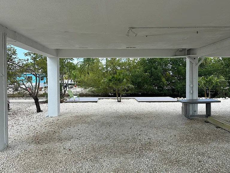 1547 Narcissus Ave #A — Photo 10