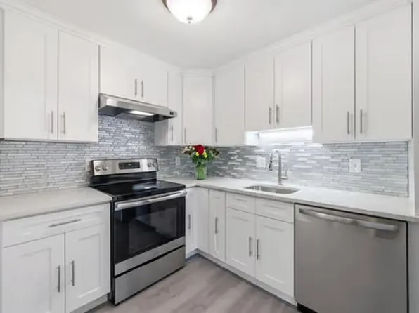 71 Sharon Ln #7, Wethersfield, CT 06109