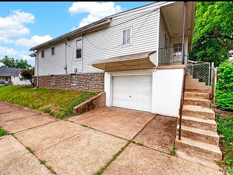 4601 Ray Ave — Photo 10