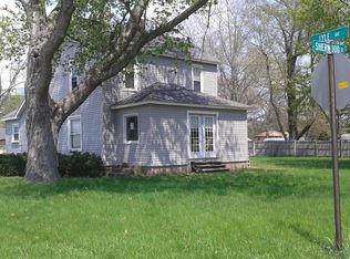 Sherwood St, Dowagiac, MI 49047