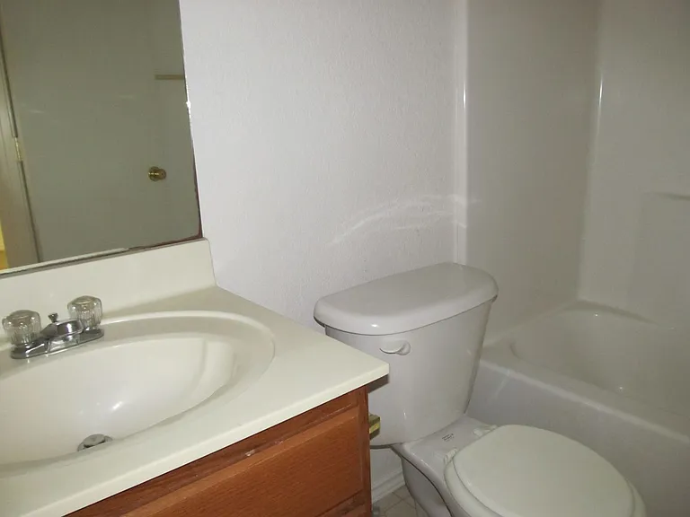 3210 Viewcrest Dr — Photo 12