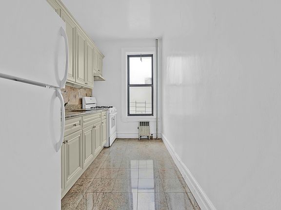 4th image of 404 8th Ave APT 3C