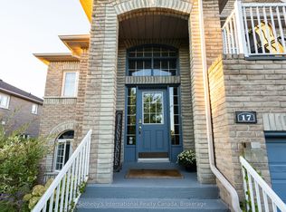 17 Mair Mills Dr #1, Collingwood, ON L9Y 0A7