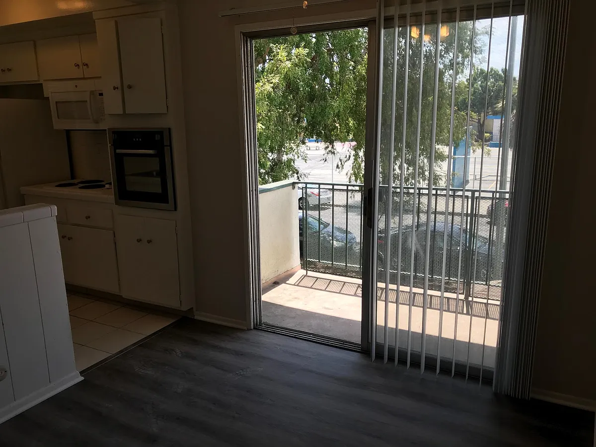 Balcony next to dining and kitchen. - 3508 Vinton Ave #5