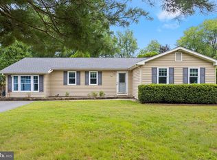 469 Flock Rd, Hamilton, NJ 08619