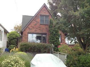 7346 15th Ave NE, Seattle, WA 98115