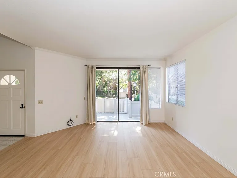 2577 Plaza Del Amo #737 — Photo 3