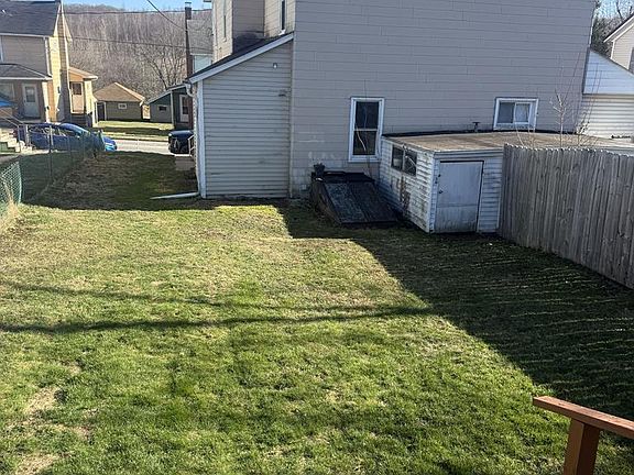 3rd image of 1247 3rd St