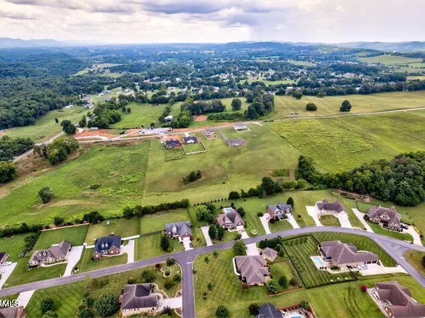 10 Temple Rd, Seymour, TN 37865