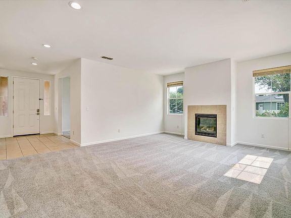 5th image of 7820 Zilli Dr