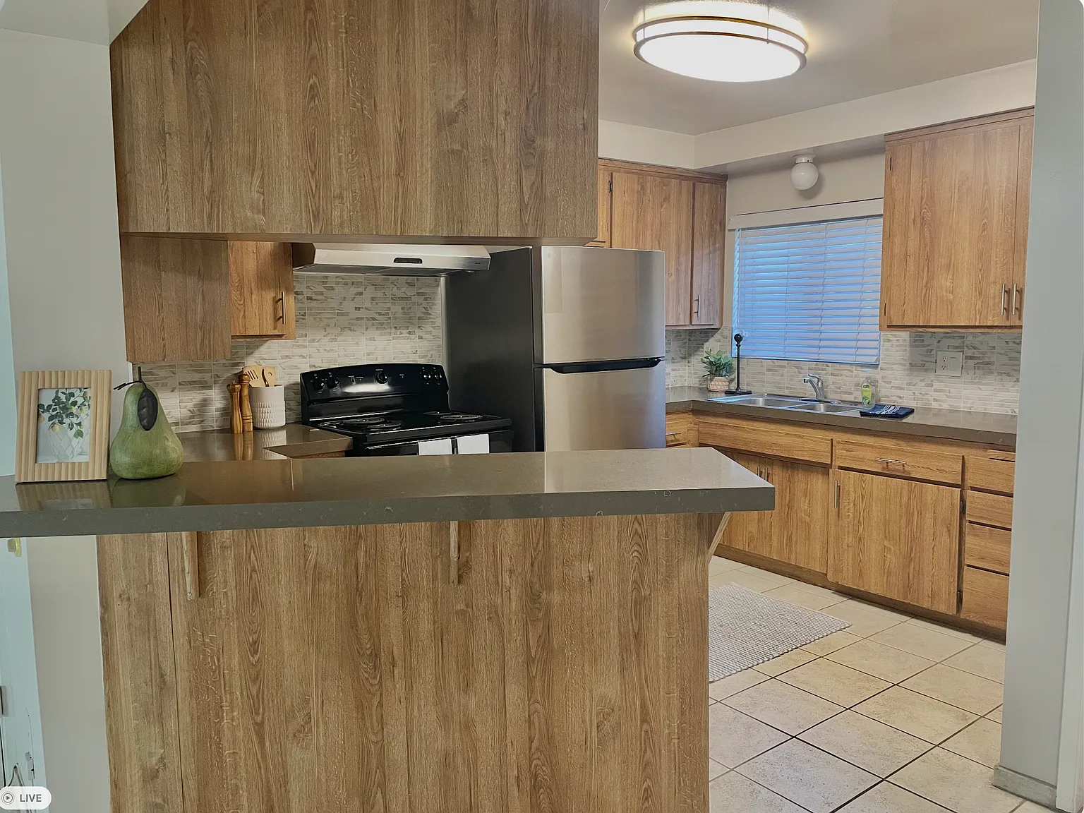 2 bed, 1.5 bath, 640 sqft, $2,450 — Photo 4