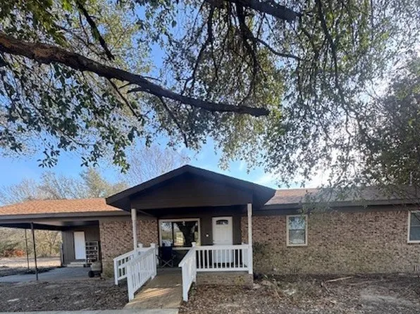 3062 Ranch Rd, Athens, TX 75751