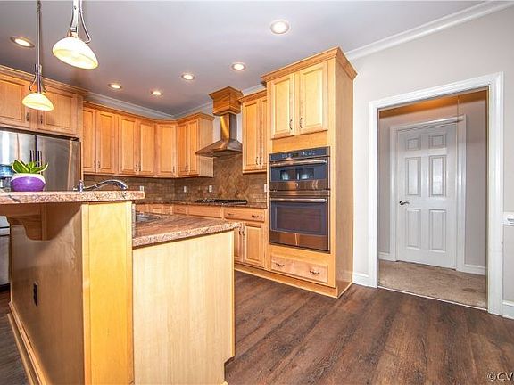 5th image of 330 Kingfisher Way