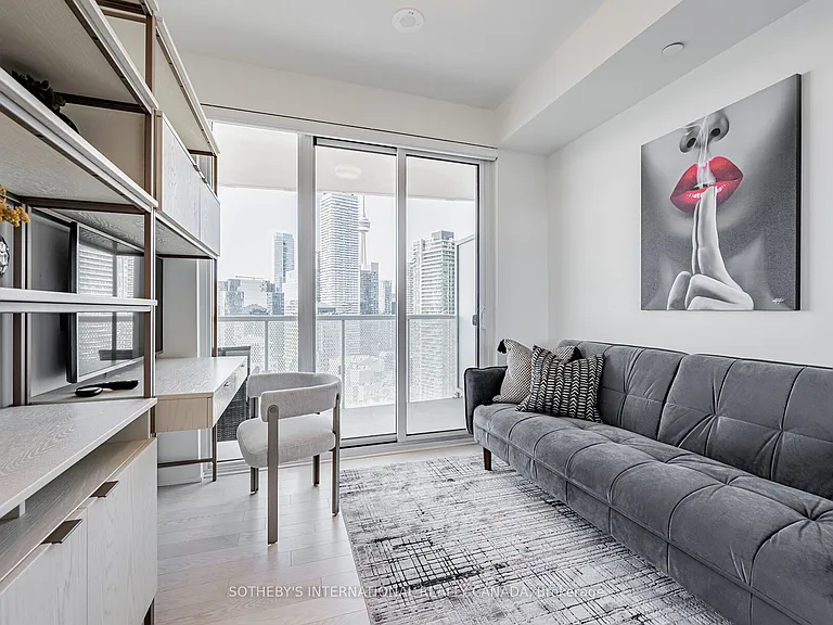 15 Queens Quay E #3403 — Photo 4