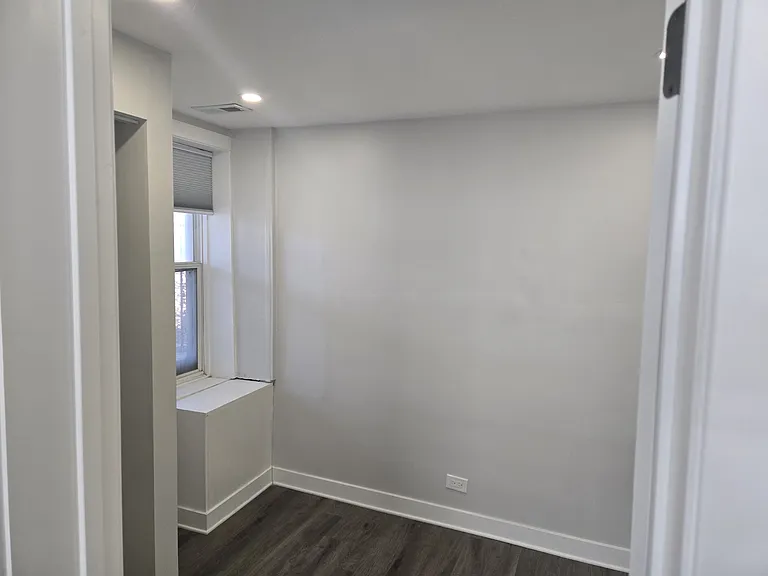 1715 Dodge Ave #B — Photo 9
