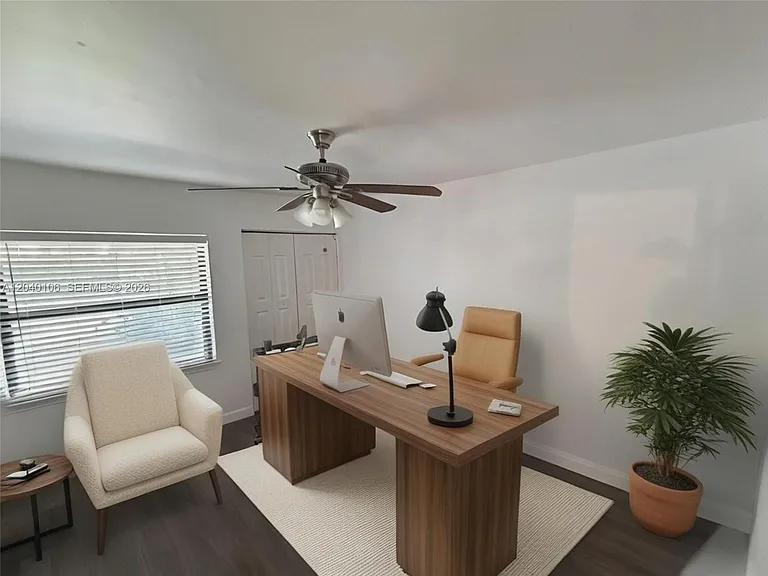 2566 N Nob Hill Rd — Photo 10