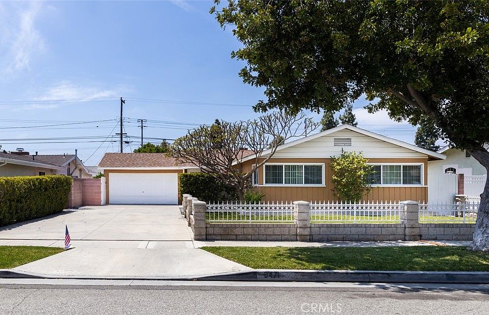 1st image of 8471 San Clemente Way