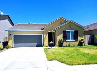 2060 Alexander Ave, Tulare, CA 93274