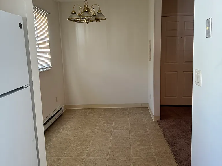 418 Main Ave — Photo 4