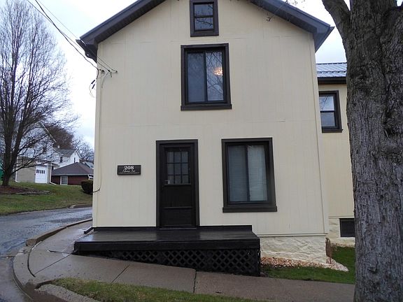 3rd image of 208 Adams Ave