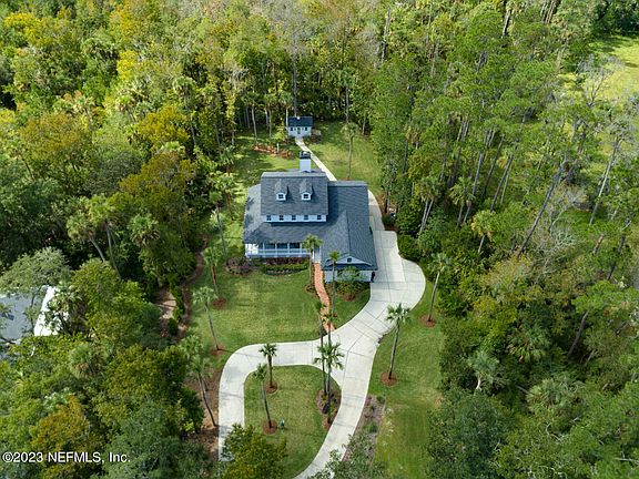 2nd image of 611 N WILDERNESS Trail