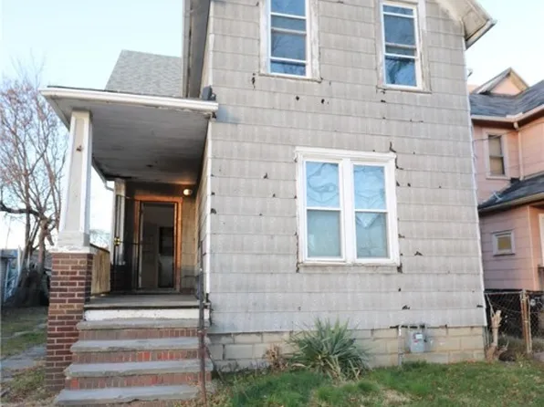 7282 Neville Ave, Cleveland, OH 44102