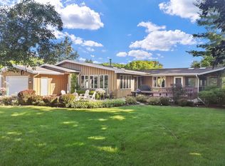 W5318 Briarwood Rd, Elkhorn, WI 53121